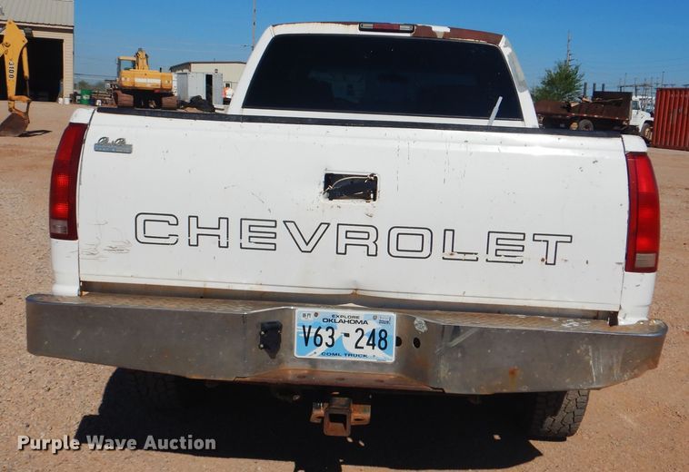 image for item DG8555 1999 Chevrolet C2500  Crew Cab pickup truck