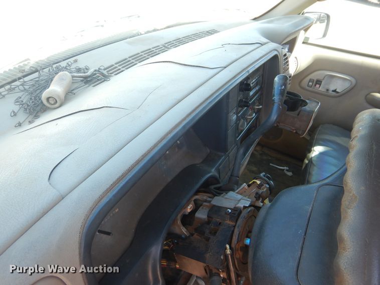 image for item DG8555 1999 Chevrolet C2500  Crew Cab pickup truck