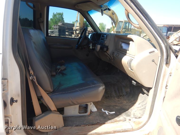 image for item DG8555 1999 Chevrolet C2500  Crew Cab pickup truck