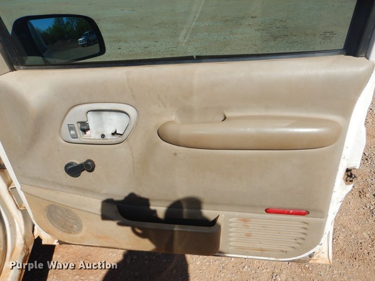 image for item DG8555 1999 Chevrolet C2500  Crew Cab pickup truck