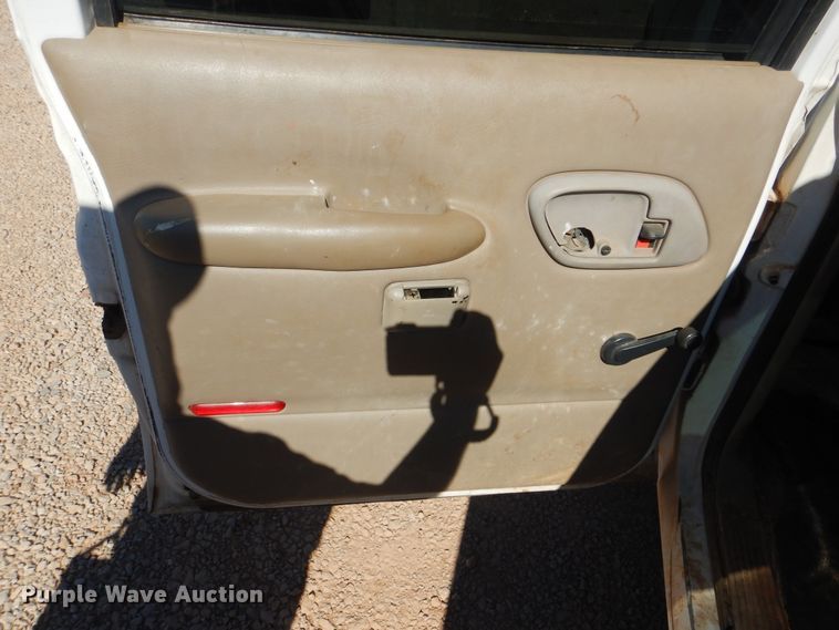 image for item DG8555 1999 Chevrolet C2500  Crew Cab pickup truck