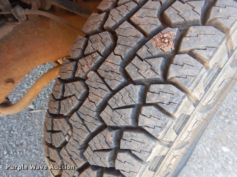 image for item DG8555 1999 Chevrolet C2500  Crew Cab pickup truck