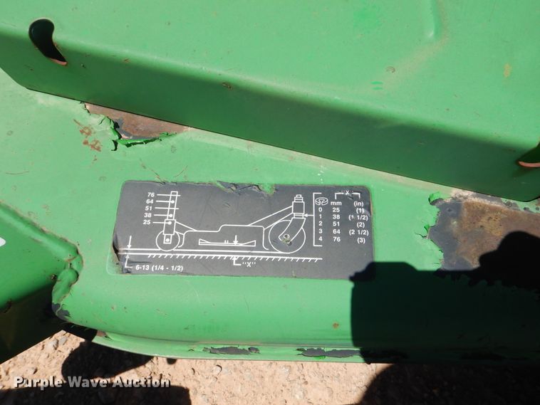 image for item DG8572 John Deere mower deck