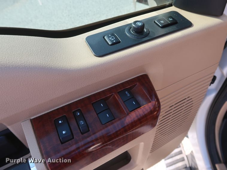 image for item DH0861 2012 Ford F250 Super Duty Lariat King Ranch  Crew Cab pickup truck