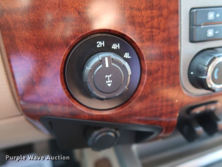 image for item DH0861 2012 Ford F250 Super Duty Lariat King Ranch  Crew Cab pickup truck