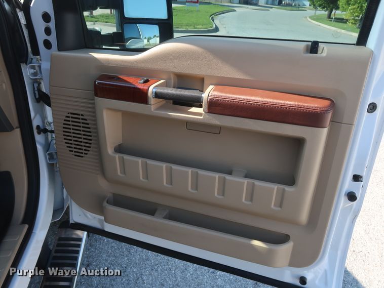 image for item DH0861 2012 Ford F250 Super Duty Lariat King Ranch  Crew Cab pickup truck