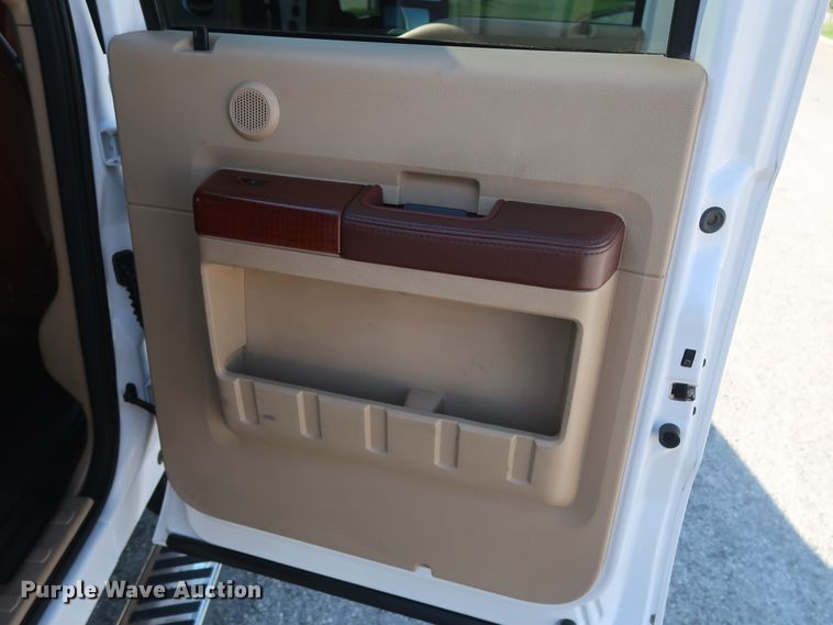 image for item DH0861 2012 Ford F250 Super Duty Lariat King Ranch  Crew Cab pickup truck