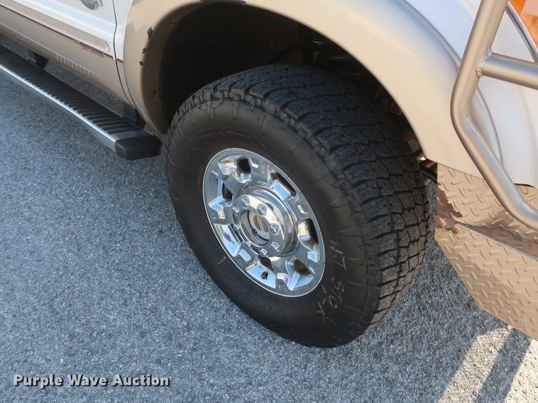 image for item DH0861 2012 Ford F250 Super Duty Lariat King Ranch  Crew Cab pickup truck