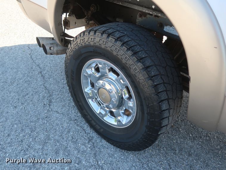 image for item DH0861 2012 Ford F250 Super Duty Lariat King Ranch  Crew Cab pickup truck