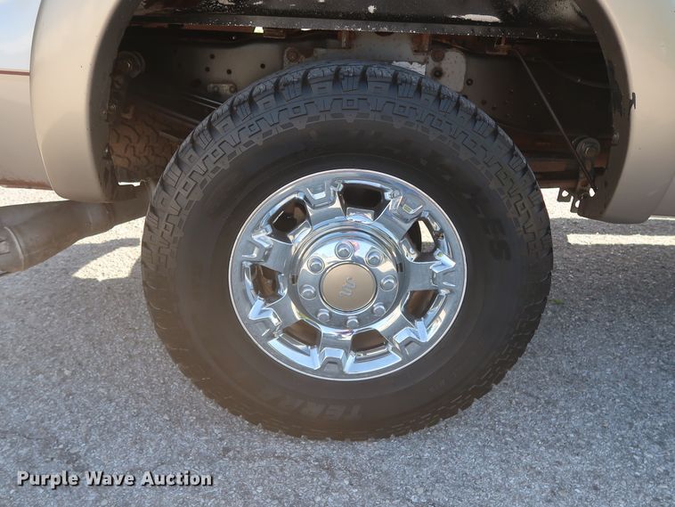 image for item DH0861 2012 Ford F250 Super Duty Lariat King Ranch  Crew Cab pickup truck