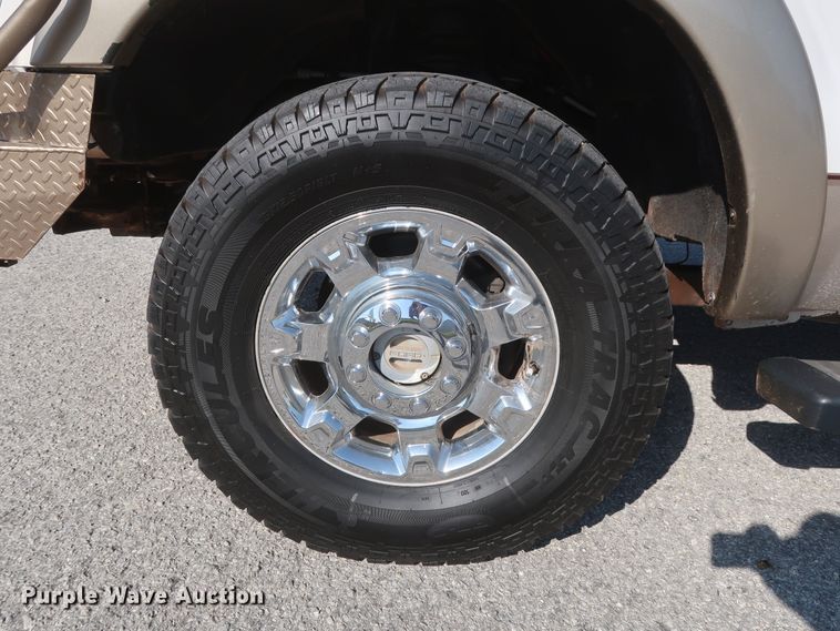 image for item DH0861 2012 Ford F250 Super Duty Lariat King Ranch  Crew Cab pickup truck