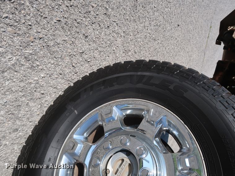 image for item DH0861 2012 Ford F250 Super Duty Lariat King Ranch  Crew Cab pickup truck