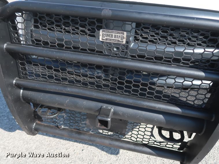 image for item DH0862 2015 Dodge Ram 3500HD  Crew Cab pickup truck cab and chassis