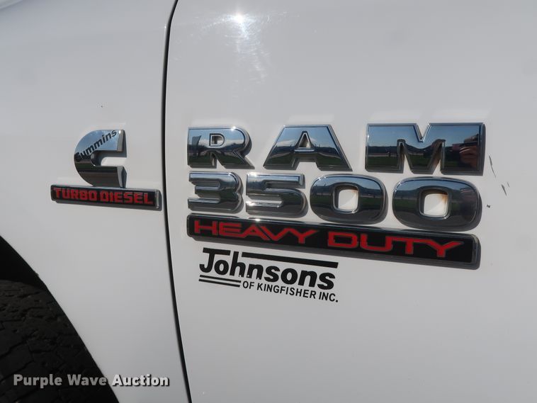 image for item DH0862 2015 Dodge Ram 3500HD  Crew Cab pickup truck cab and chassis