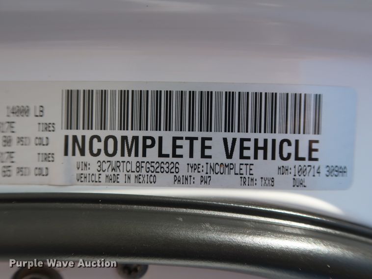 image for item DH0862 2015 Dodge Ram 3500HD  Crew Cab pickup truck cab and chassis