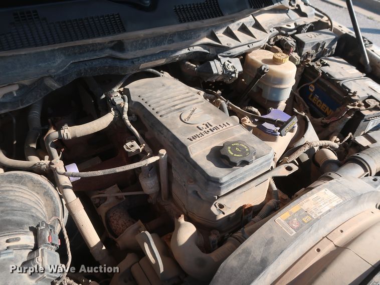 image for item DH0863 2014 Dodge Ram 3500HD  Crew Cab pickup truck cab & chassis