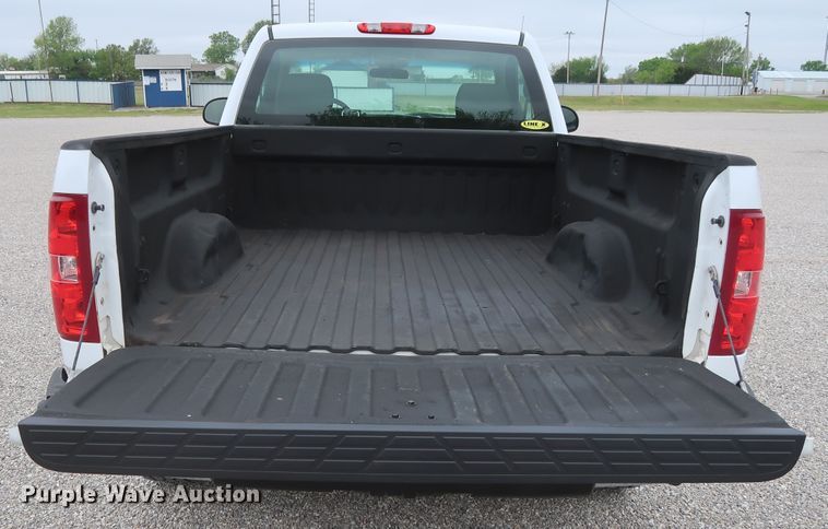 image for item DH0868 2011  Chevrolet Silverado 1500 LS  pickup truck