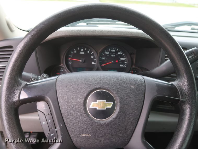 image for item DH0869 2011  Chevrolet Silverado 1500 LS  pickup truck