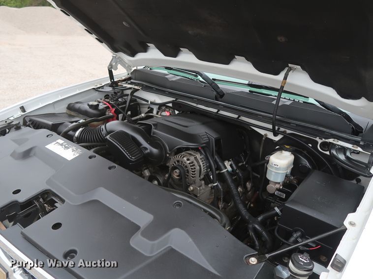 image for item DH0869 2011  Chevrolet Silverado 1500 LS  pickup truck