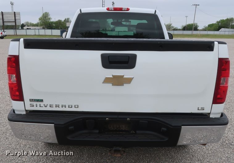 image for item DH0869 2011  Chevrolet Silverado 1500 LS  pickup truck