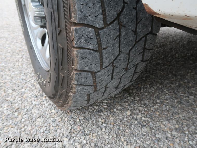 image for item DH0869 2011  Chevrolet Silverado 1500 LS  pickup truck