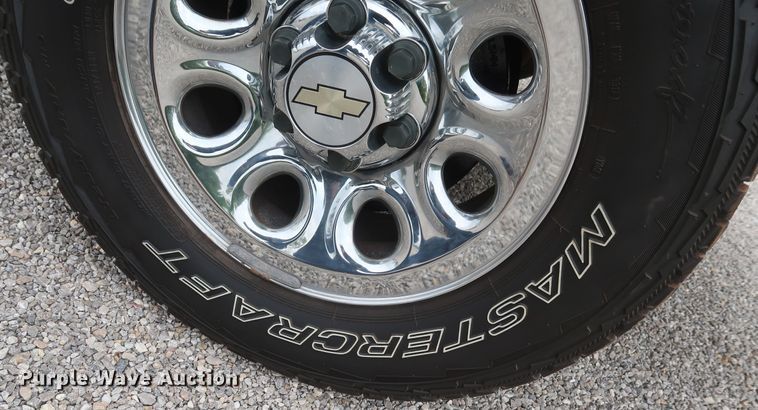 image for item DH0869 2011  Chevrolet Silverado 1500 LS  pickup truck