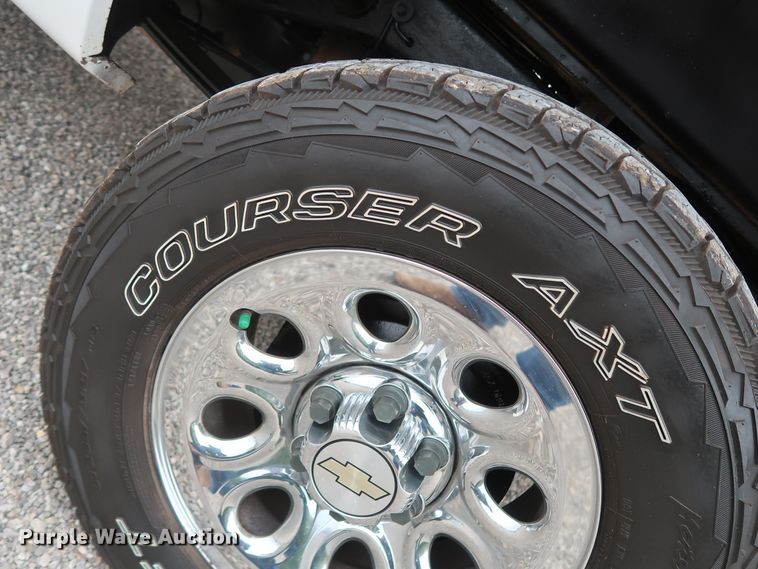 image for item DH0869 2011  Chevrolet Silverado 1500 LS  pickup truck