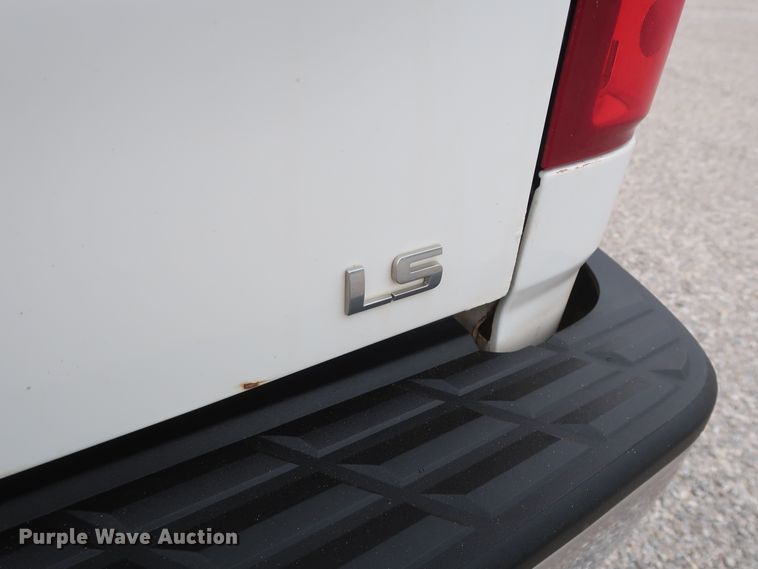 image for item DH0869 2011  Chevrolet Silverado 1500 LS  pickup truck