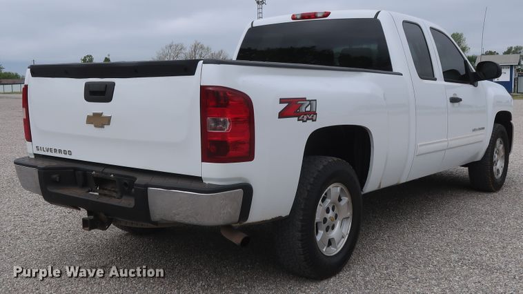 image for item DH0870 2010 Chevrolet Silverado 1500 LT  Ext. Cab pickup truck