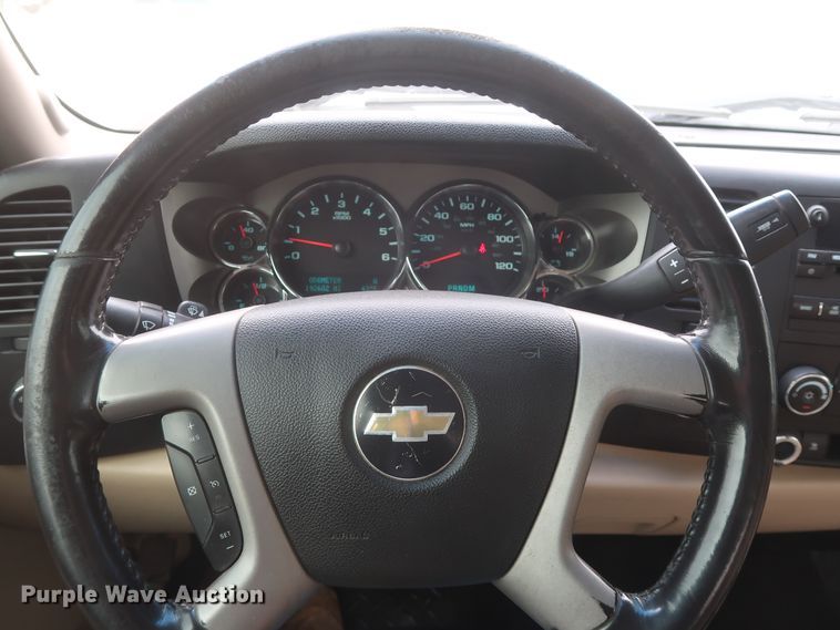 image for item DH0870 2010 Chevrolet Silverado 1500 LT  Ext. Cab pickup truck