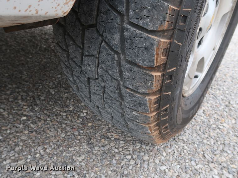 image for item DH0870 2010 Chevrolet Silverado 1500 LT  Ext. Cab pickup truck