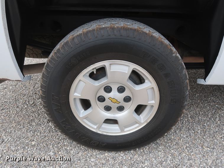 image for item DH0870 2010 Chevrolet Silverado 1500 LT  Ext. Cab pickup truck