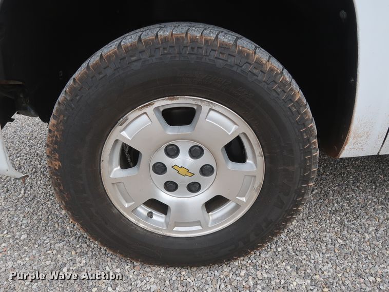 image for item DH0870 2010 Chevrolet Silverado 1500 LT  Ext. Cab pickup truck