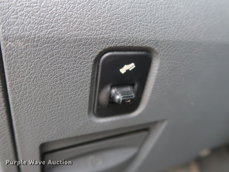 image for item DH0871 2006 Dodge Ram 3500HD Quad Cab pickup truck