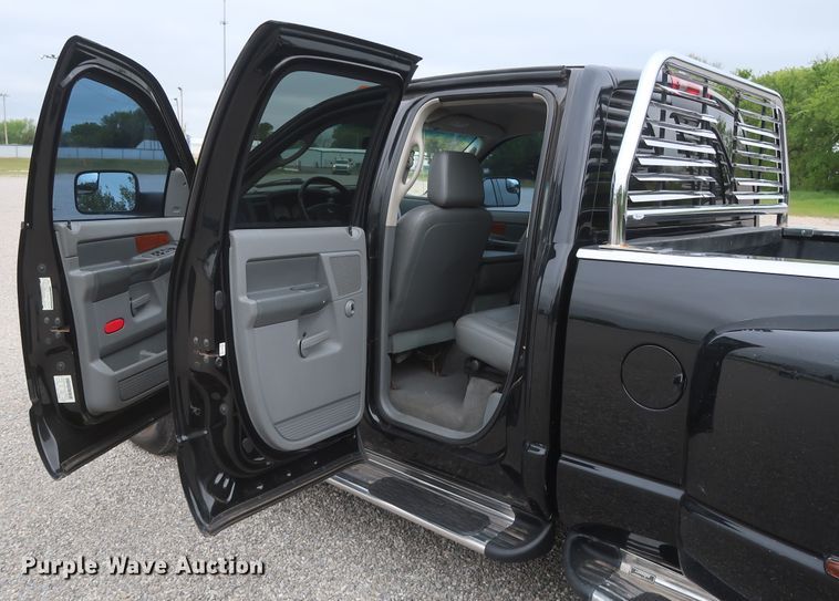 image for item DH0871 2006 Dodge Ram 3500HD Quad Cab pickup truck