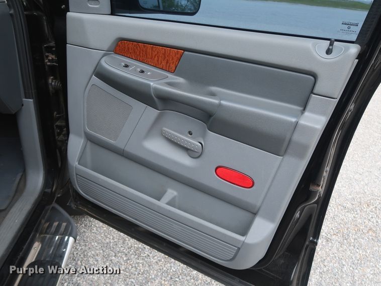 image for item DH0871 2006 Dodge Ram 3500HD Quad Cab pickup truck