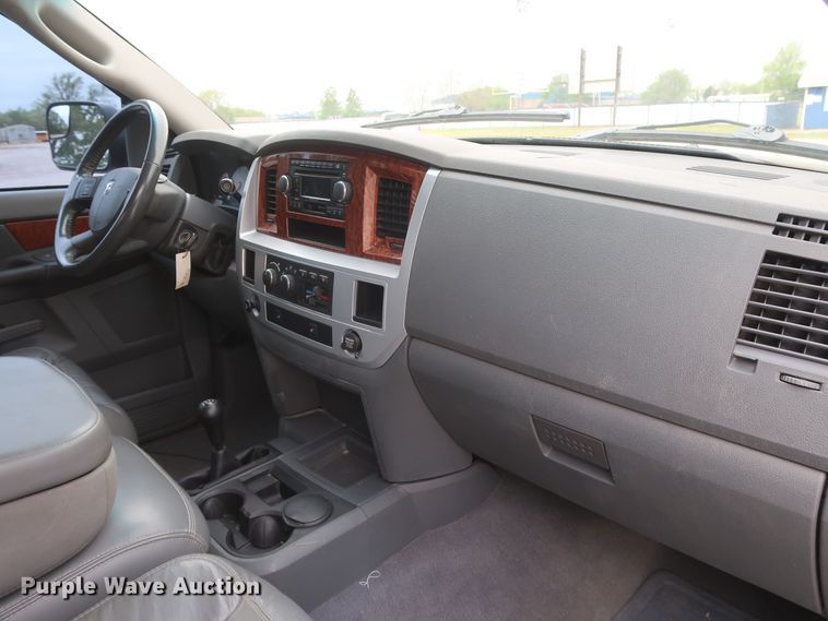 image for item DH0871 2006 Dodge Ram 3500HD Quad Cab pickup truck