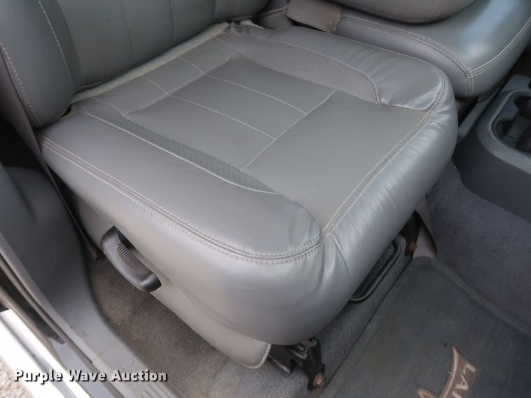 image for item DH0871 2006 Dodge Ram 3500HD Quad Cab pickup truck