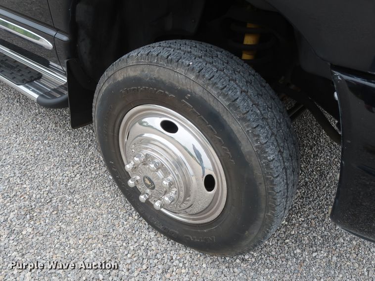 image for item DH0871 2006 Dodge Ram 3500HD Quad Cab pickup truck