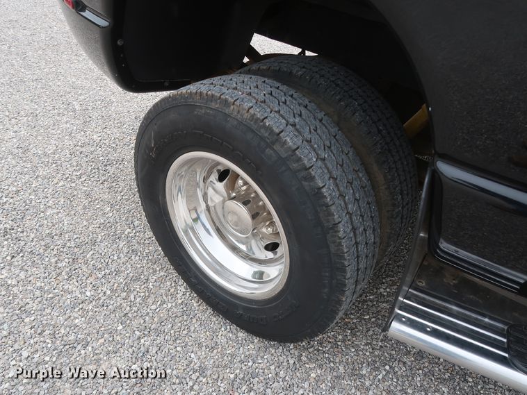 image for item DH0871 2006 Dodge Ram 3500HD Quad Cab pickup truck