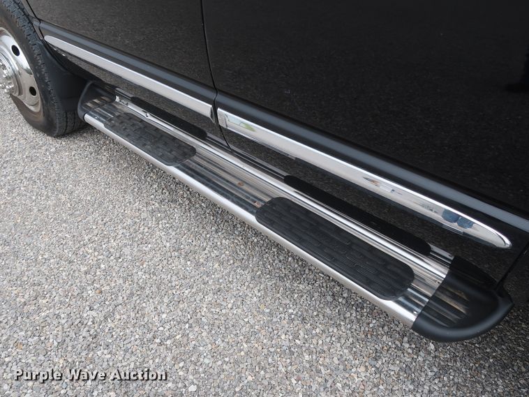 image for item DH0871 2006 Dodge Ram 3500HD Quad Cab pickup truck