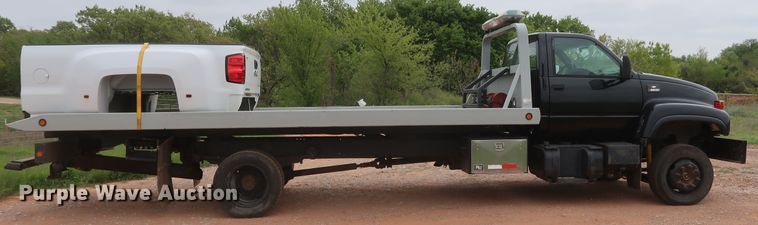 image for item DH0872 1999 Chevrolet C6500  rollback truck