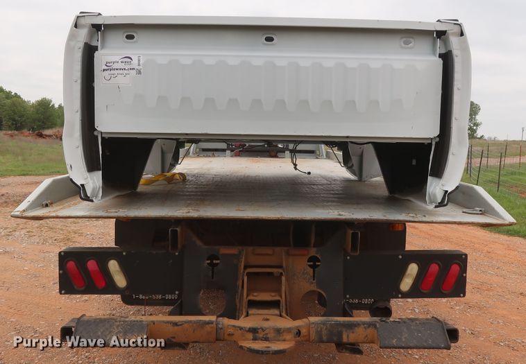 image for item DH0872 1999 Chevrolet C6500  rollback truck