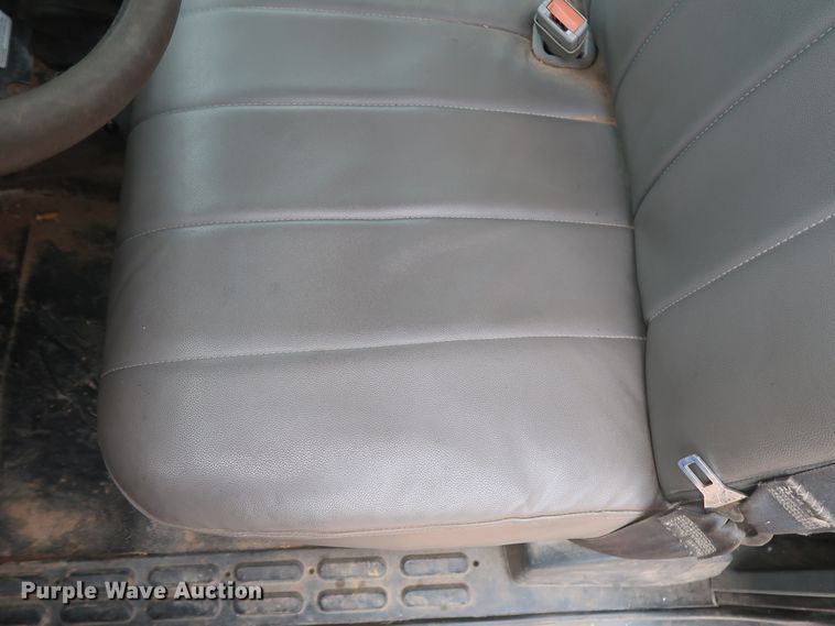 image for item DH0872 1999 Chevrolet C6500  rollback truck