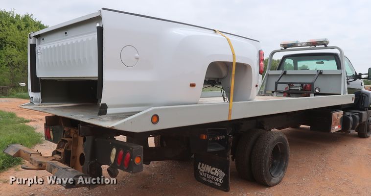 image for item DH0872 1999 Chevrolet C6500  rollback truck