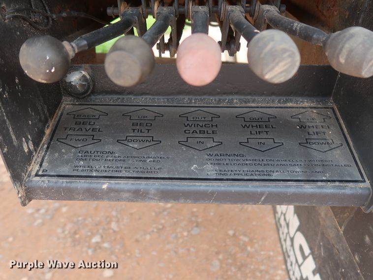 image for item DH0872 1999 Chevrolet C6500  rollback truck