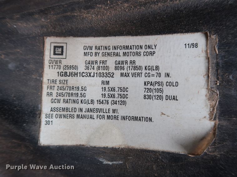 image for item DH0872 1999 Chevrolet C6500  rollback truck