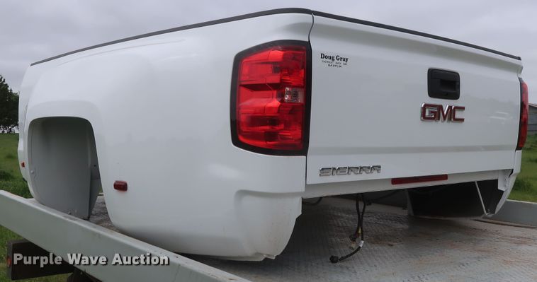 image for item DH0873 2019 GMC Sierra 3500 pickup truck bed