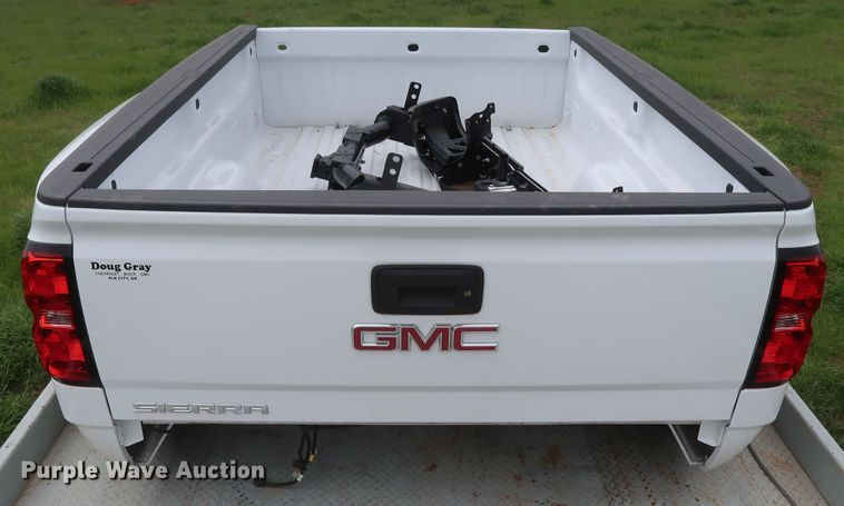 image for item DH0873 2019 GMC Sierra 3500 pickup truck bed