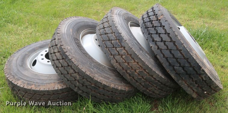 image for item DH0875 (4) Michelin XZY3 11R22.5 tires and wheels